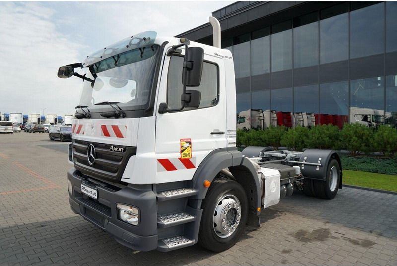 Mercedes-Benz AXOR 1829 - Tractor head: gambar 5 Mercedes-Benz AXOR 1829 - Tractor head: gambar 5