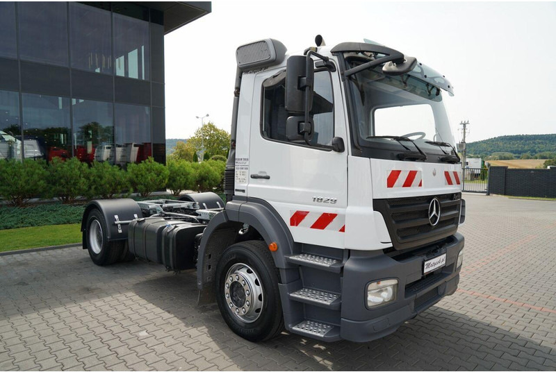 Mercedes-Benz AXOR 1829 - Tractor head: gambar 2 Mercedes-Benz AXOR 1829 - Tractor head: gambar 2