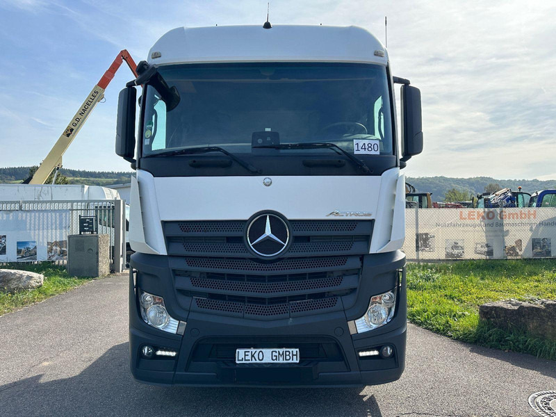 Mercedes-Benz Actros 1845 - Tractor head: gambar 2 Mercedes-Benz Actros 1845 - Tractor head: gambar 2