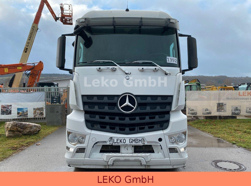 Mercedes-Benz Arocs 4x4 Euro 6 Kipphydraulik - Tractor head: gambar 2 Mercedes-Benz Arocs 4x4 Euro 6 Kipphydraulik - Tractor head: gambar 2