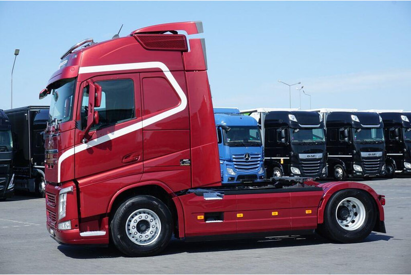 Volvo FH / 500 / EURO 6 / ACC / I -COOL / GLOBETROTTER - Tractor head: gambar 4 Volvo FH / 500 / EURO 6 / ACC / I -COOL / GLOBETROTTER - Tractor head: gambar 4