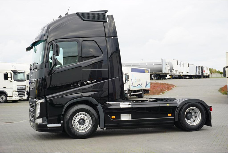 Volvo FH / 500 / I - SAVE / EURO 6 / ACC / XL / I - COOL - Tractor head: gambar 3 Volvo FH / 500 / I - SAVE / EURO 6 / ACC / XL / I - COOL - Tractor head: gambar 3