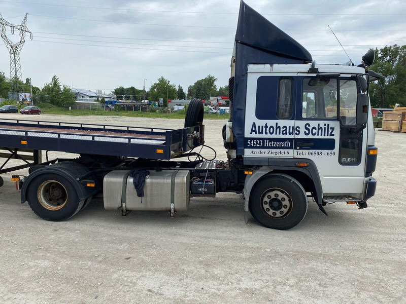 Volvo FL 6 210 - Tractor - Tractor head: gambar 4 Volvo FL 6 210 - Tractor - Tractor head: gambar 4