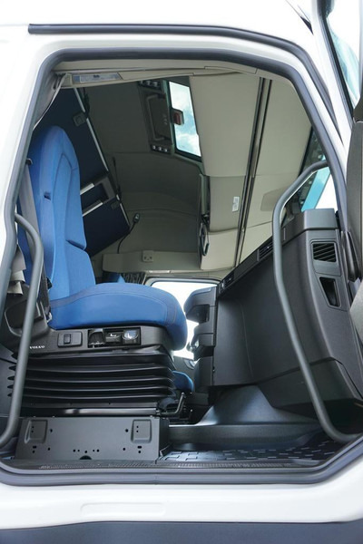 Tractor head Volvo VOLVO / FH / 500 / I – SAVE / XL / EURO 6 / ACC / I -COOL / NOWY: gambar 9