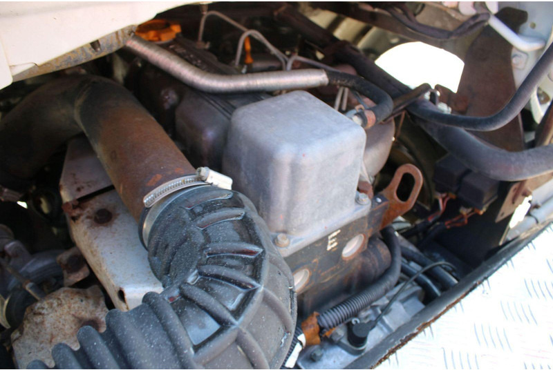 Truk, Truk derek Nissan Cabstar E 120 Sequani Z20 - 20 meter: gambar 10