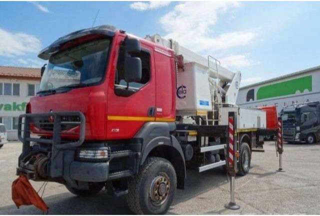 Renault KERAX 410.19 4x4 Emelőkosaras Cela 17m - Truk, Truk derek: gambar 2 Renault KERAX 410.19 4x4 Emelőkosaras Cela 17m - Truk, Truk derek: gambar 2