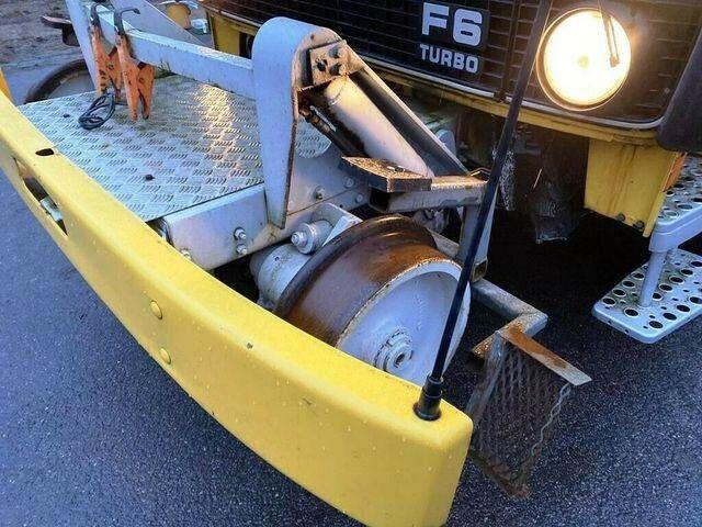 Volvo F 6 RAIL ROAD Platform Schienen TWO WAY - Platform udara yang dipasang di truk: gambar 5 Volvo F 6 RAIL ROAD Platform Schienen TWO WAY - Platform udara yang dipasang di truk: gambar 5