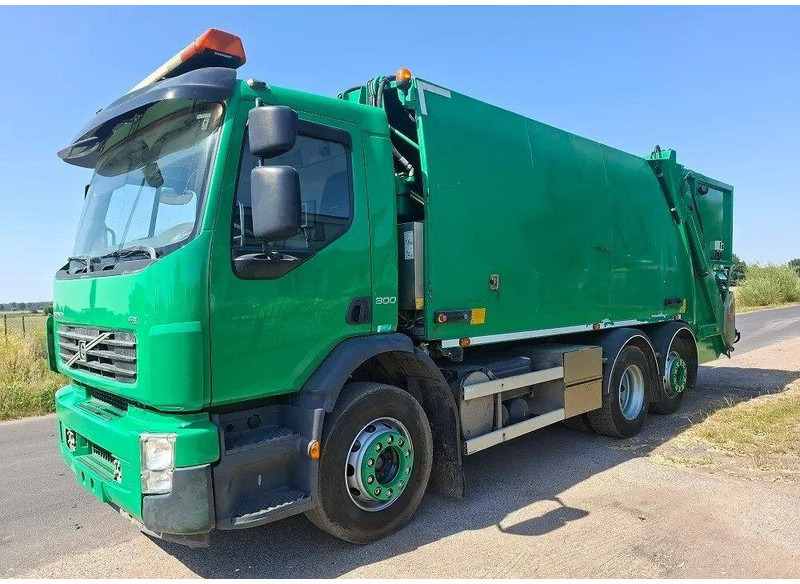 Volvo FE 300 - Dual garbage truck - Truk sampah: gambar 1 Volvo FE 300 - Dual garbage truck - Truk sampah: gambar 1
