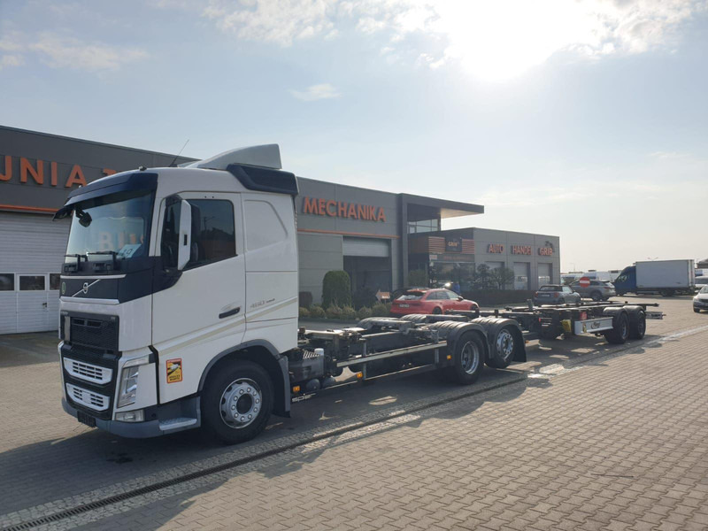 Volvo FH 460 EURO 6 BDF SWAP CHASSIS + TRAILER FLIEGL TWP180 - Truk sasis: gambar 1 Volvo FH 460 EURO 6 BDF SWAP CHASSIS + TRAILER FLIEGL TWP180 - Truk sasis: gambar 1
