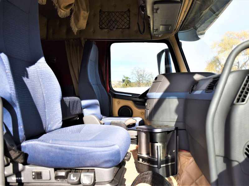 Truk jungkit, Truk derek Volvo FH 480 Kipper 6,20m + HMF 1823 K3 + FUNK: gambar 11