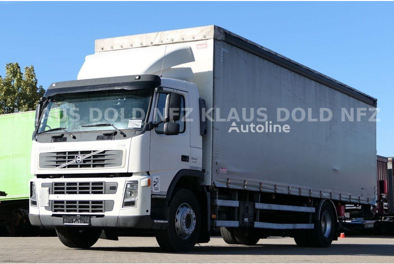 Volvo FM 300 - Curtian side truck - Truk dengan terpal samping: gambar 1 Volvo FM 300 - Curtian side truck - Truk dengan terpal samping: gambar 1
