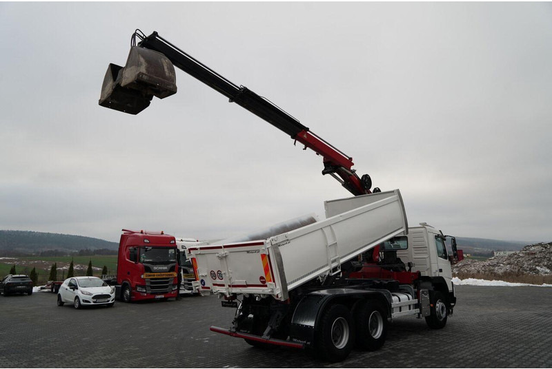 Volvo FMX 380 / 6x4 / WYWROTKA + HDS HMF 1820 K2 / HYDROBURTA / STEROW - Truk jungkit, Truk derek: gambar 4 Volvo FMX 380 / 6x4 / WYWROTKA + HDS HMF 1820 K2 / HYDROBURTA / STEROW - Truk jungkit, Truk derek: gambar 4