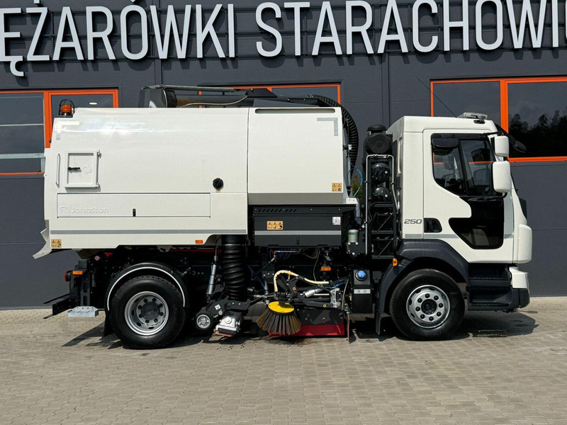 Volvo VOLVO FL 15.250 Euro 6 // zamiatarka dwustronna JOHNSTON VT652 - Penyapu jalan: gambar 5 Volvo VOLVO FL 15.250 Euro 6 // zamiatarka dwustronna JOHNSTON VT652 - Penyapu jalan: gambar 5
