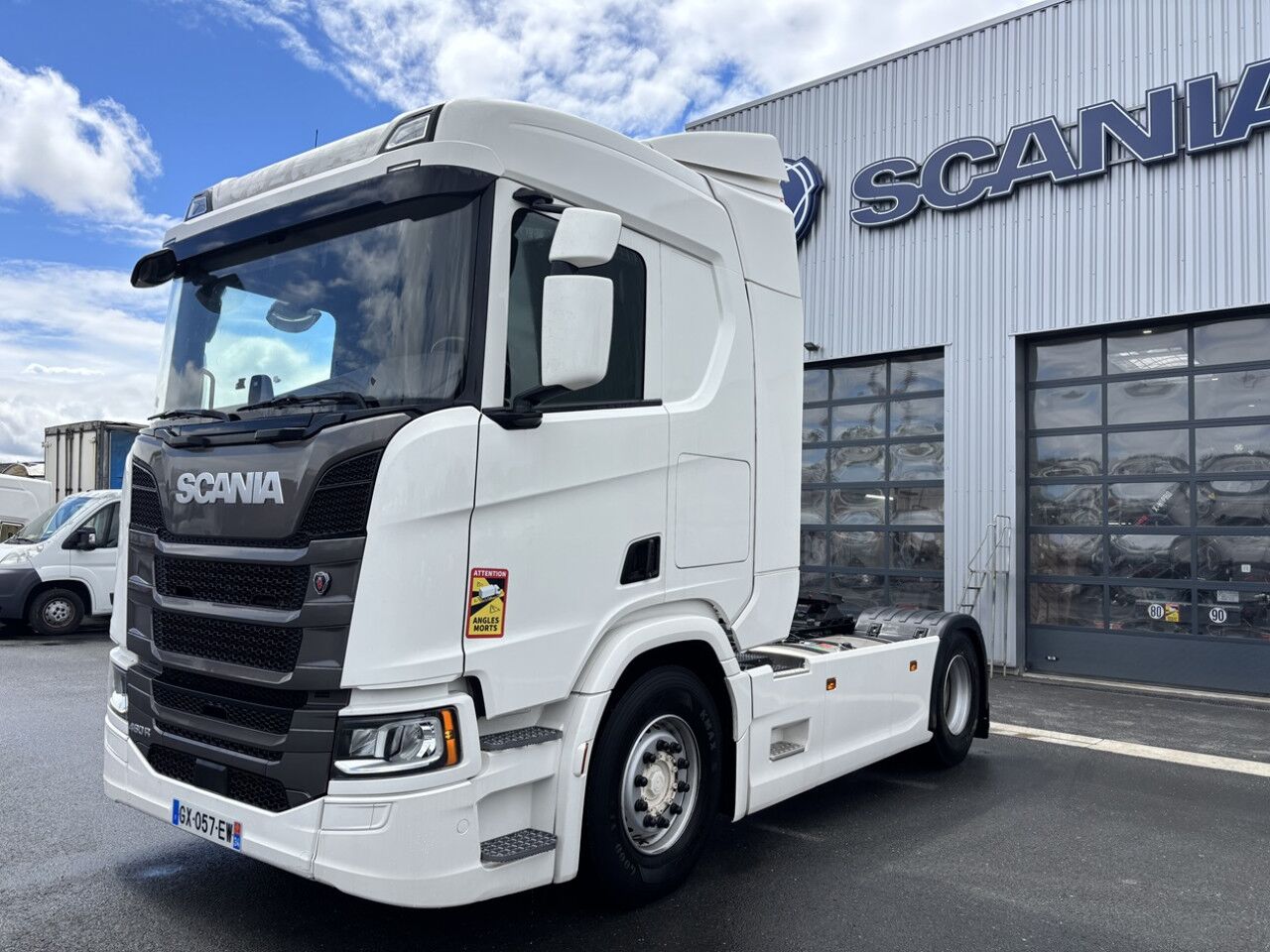 SCANIA R 460 B100 - Tractor head: gambar 1 SCANIA R 460 B100 - Tractor head: gambar 1