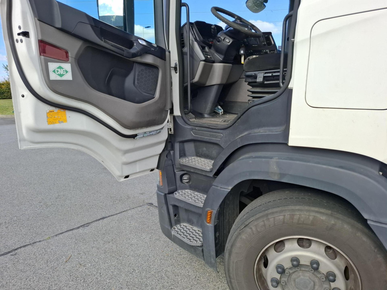 SCANIA SCANIAG410 A4x2 GNC - Tractor head: gambar 4 SCANIA SCANIAG410 A4x2 GNC - Tractor head: gambar 4