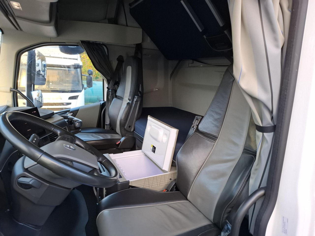 VOLVO VOLVO FH 500 - Tractor head: gambar 2 VOLVO VOLVO FH 500 - Tractor head: gambar 2