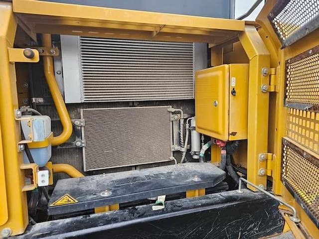 Ekskavator Sany SY265C: gambar 9 Ekskavator Sany SY265C: gambar 9