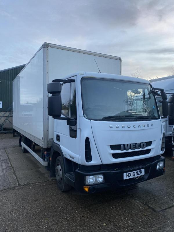 IVECO 75E16 7.5TON 20 ft boxvan with Tail Lift - Truk box: gambar 1 IVECO 75E16 7.5TON 20 ft boxvan with Tail Lift - Truk box: gambar 1