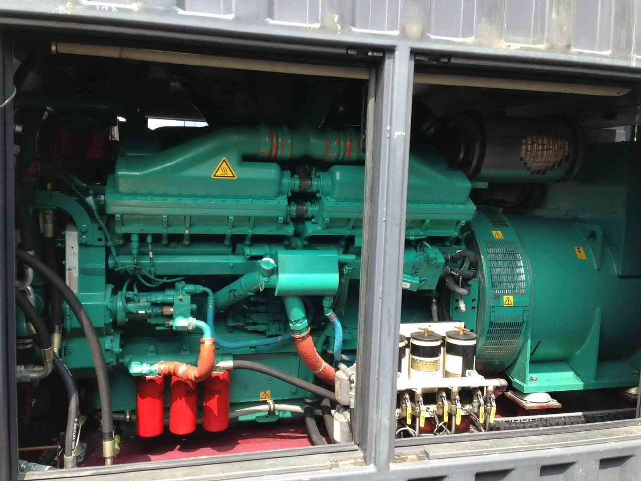 Cummins Generator 1000 KW 1250 KVA powerd by QSK45-G4 Engine - Genset: gambar 3 Cummins Generator 1000 KW 1250 KVA powerd by QSK45-G4 Engine - Genset: gambar 3