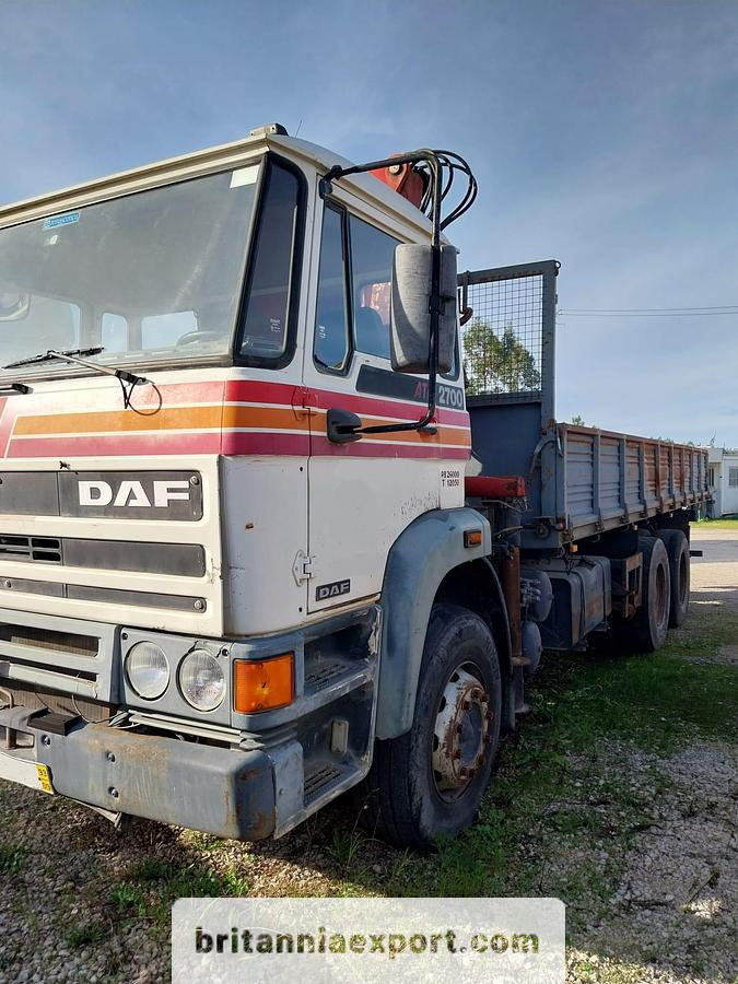 DAF 2700 ATI 6x4 26 Ton Sideways Tipper with HMF 820 Crane | Export Ready. - Truk jungkit, Truk derek: gambar 4 DAF 2700 ATI 6x4 26 Ton Sideways Tipper with HMF 820 Crane | Export Ready. - Truk jungkit, Truk derek: gambar 4