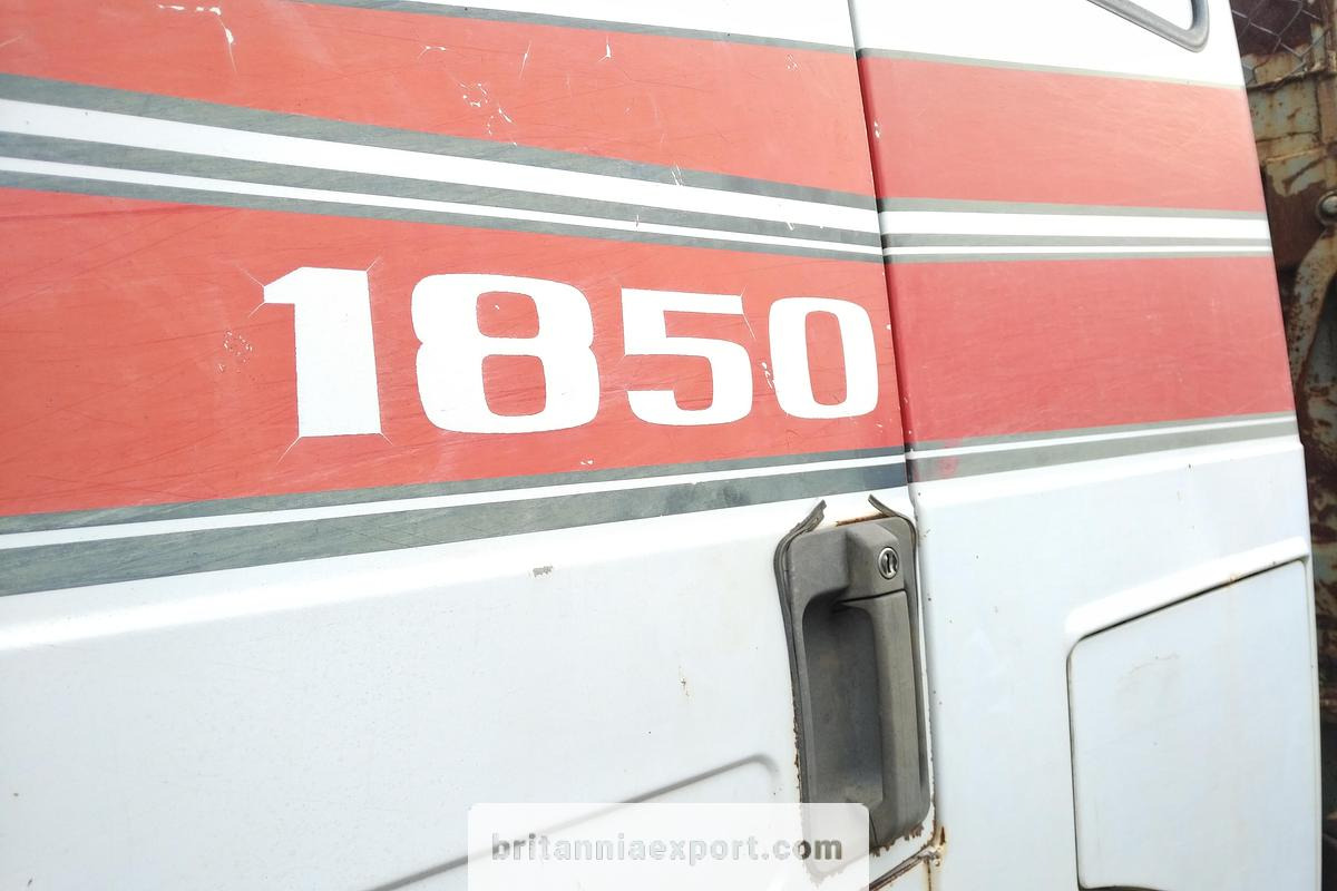 MERCEDES-BENZ SK 1850 V8 | Twin Turbo | EPS 3 Pedals | 18 Ton | - Truk jungkit: gambar 4 MERCEDES-BENZ SK 1850 V8 | Twin Turbo | EPS 3 Pedals | 18 Ton | - Truk jungkit: gambar 4