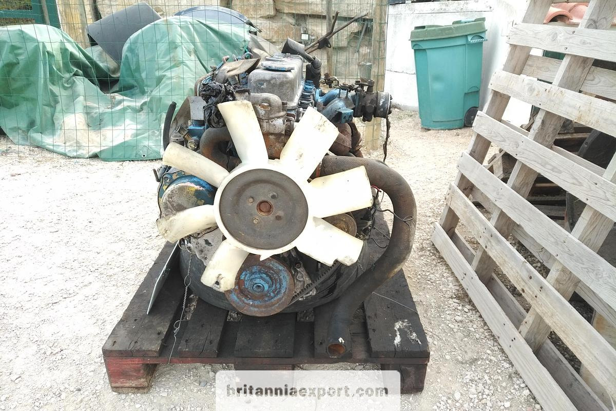 NISSAN SD22 2.2L Diesel | 4 Cylinder | 5 Speed Manual Gearbox - Mesin: gambar 3 NISSAN SD22 2.2L Diesel | 4 Cylinder | 5 Speed Manual Gearbox - Mesin: gambar 3