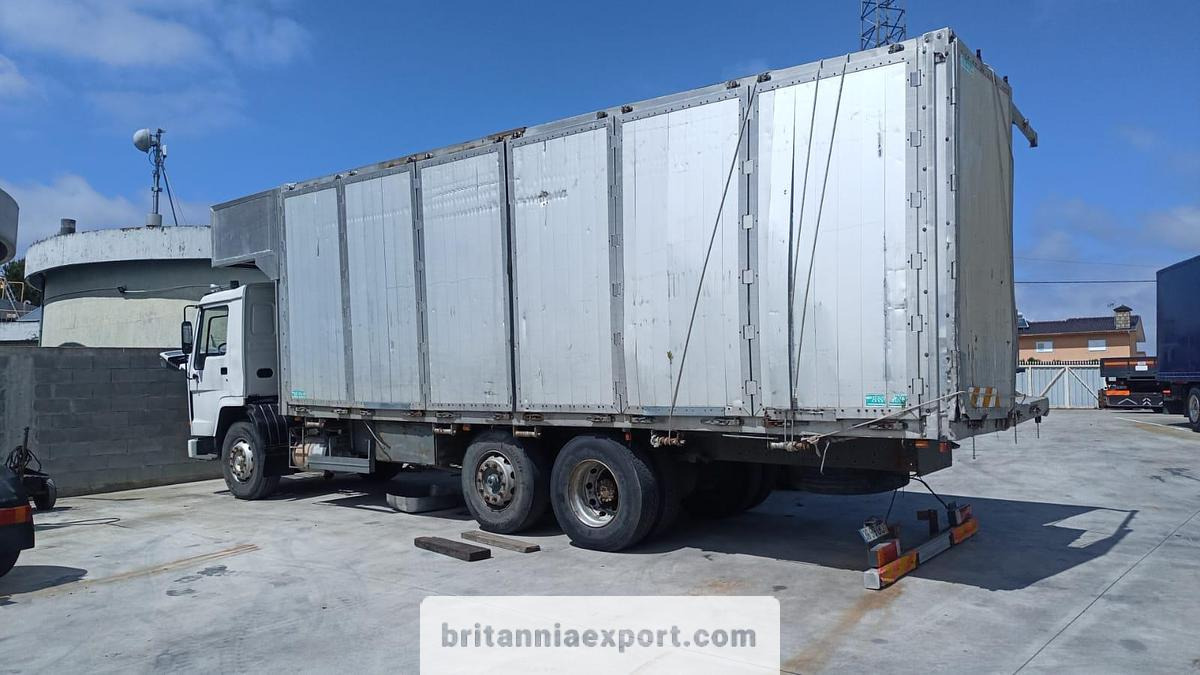 VOLVO FL7 260 Intercooler 6X2 Tipper – 26 Ton | 8 Tyres | Export Ready - Truk jungkit: gambar 2 VOLVO FL7 260 Intercooler 6X2 Tipper – 26 Ton | 8 Tyres | Export Ready - Truk jungkit: gambar 2