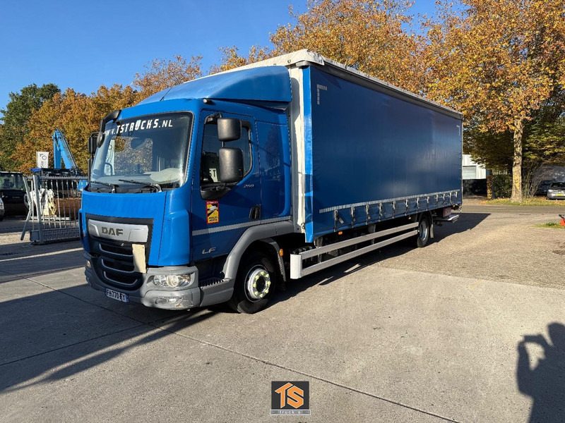 DAF LF 12T 260 AUTOMATIC - LADEBORDWAND - TOP TRUCK - Truk dengan terpal samping: gambar 1 DAF LF 12T 260 AUTOMATIC - LADEBORDWAND - TOP TRUCK - Truk dengan terpal samping: gambar 1