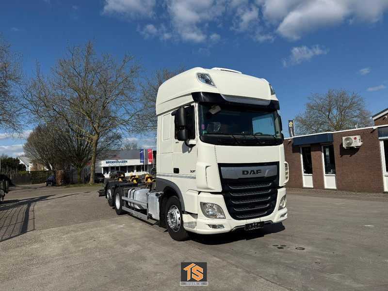 DAF XF 480 FAN SSC - LBW - RETARDER - BDF - KLIMA - GERMAN TRUCK - TOP! - Pengangkut kontainer/ Container truck: gambar 2 DAF XF 480 FAN SSC - LBW - RETARDER - BDF - KLIMA - GERMAN TRUCK - TOP! - Pengangkut kontainer/ Container truck: gambar 2