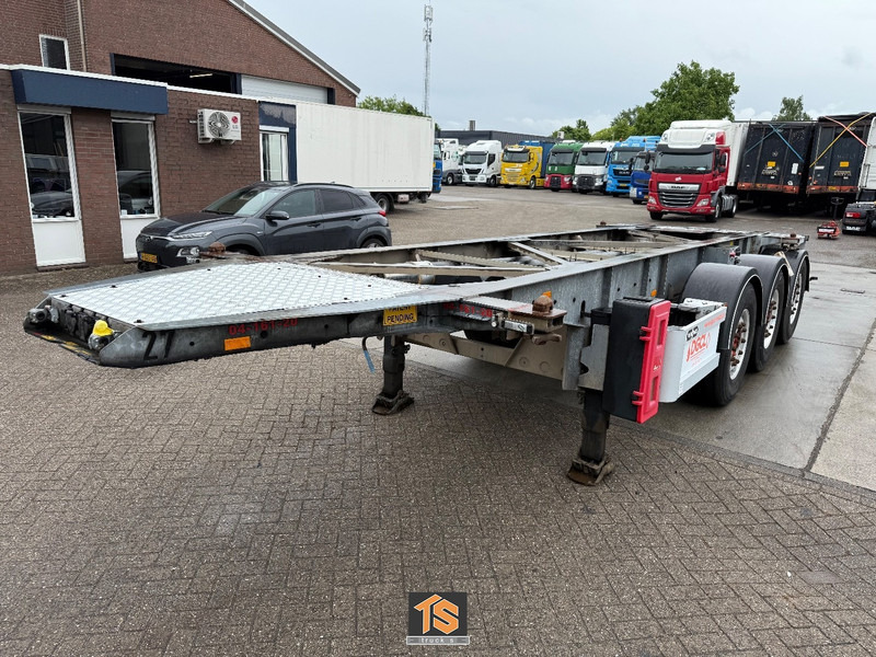 Van Hool 3B2013 20FT - ADR - MERCEDES AXLE - DRUM BRAKE - NL TOP TRAILER - 3x AVAILABLE! - Semi-trailer pengangkut mobil: gambar 1 Van Hool 3B2013 20FT - ADR - MERCEDES AXLE - DRUM BRAKE - NL TOP TRAILER - 3x AVAILABLE! - Semi-trailer pengangkut mobil: gambar 1
