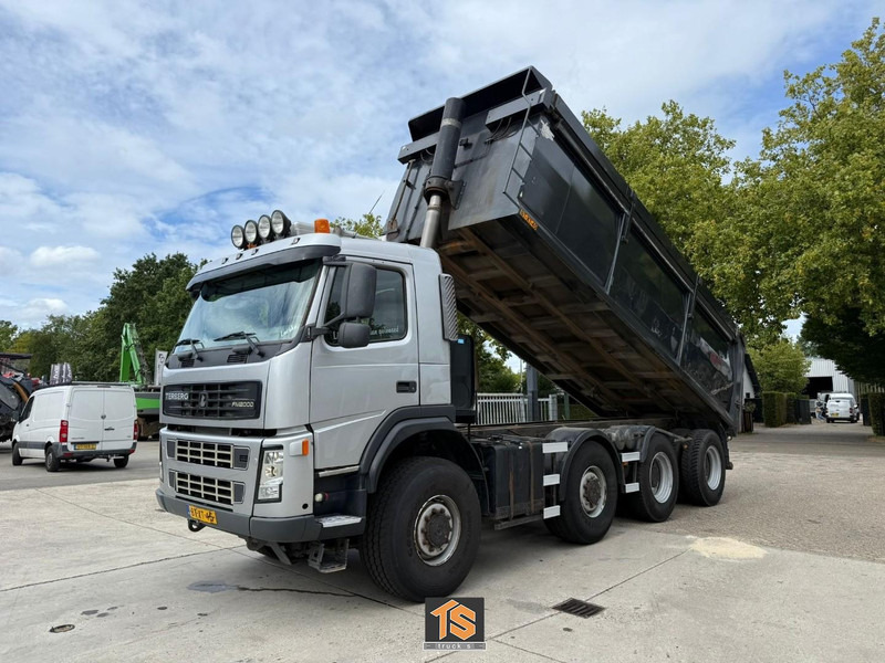 Volvo FM2000-T TERBERG 8X8 - EURO 5 - AUTOMATIC - KIPPER/TIPPER - NL TRUCK - ISOLATED HARDOX - TOP! - Truk jungkit: gambar 1 Volvo FM2000-T TERBERG 8X8 - EURO 5 - AUTOMATIC - KIPPER/TIPPER - NL TRUCK - ISOLATED HARDOX - TOP! - Truk jungkit: gambar 1