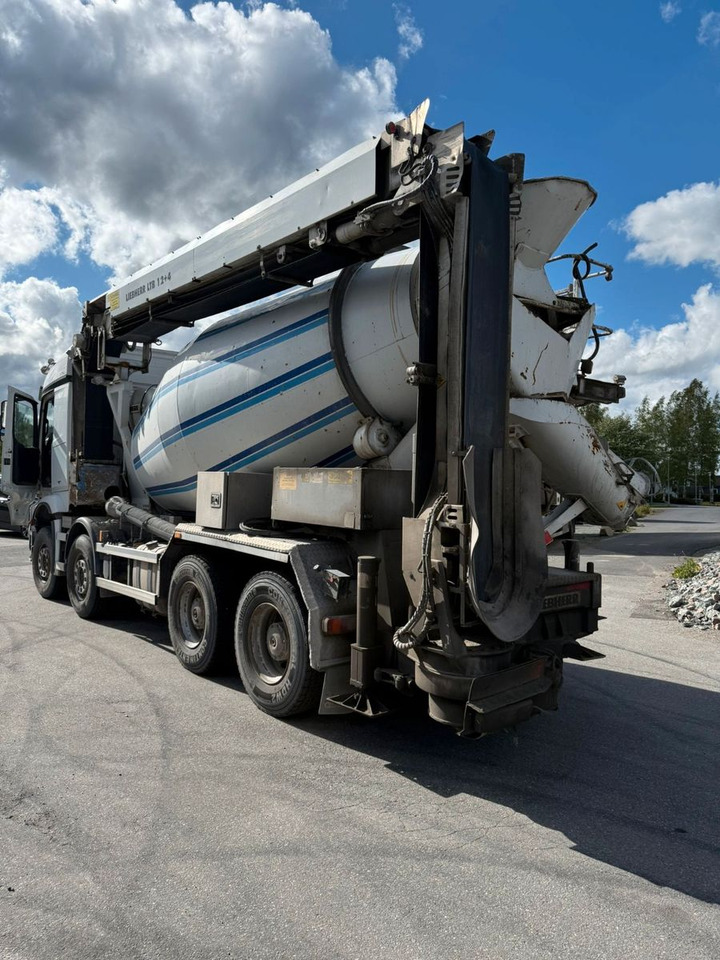 Mercedes-Benz 3251 / 9 m3 mixer + Liebher 12+4 - Truk pengaduk beton: gambar 5 Mercedes-Benz 3251 / 9 m3 mixer + Liebher 12+4 - Truk pengaduk beton: gambar 5