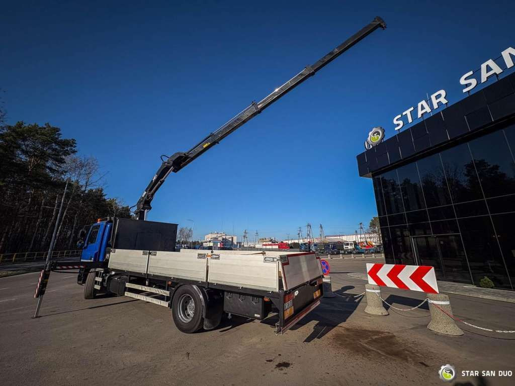 Truk derek baru DAF  CF 65 4x2 HIAB 144 E-3 HDS Crane Euro 5: gambar 7