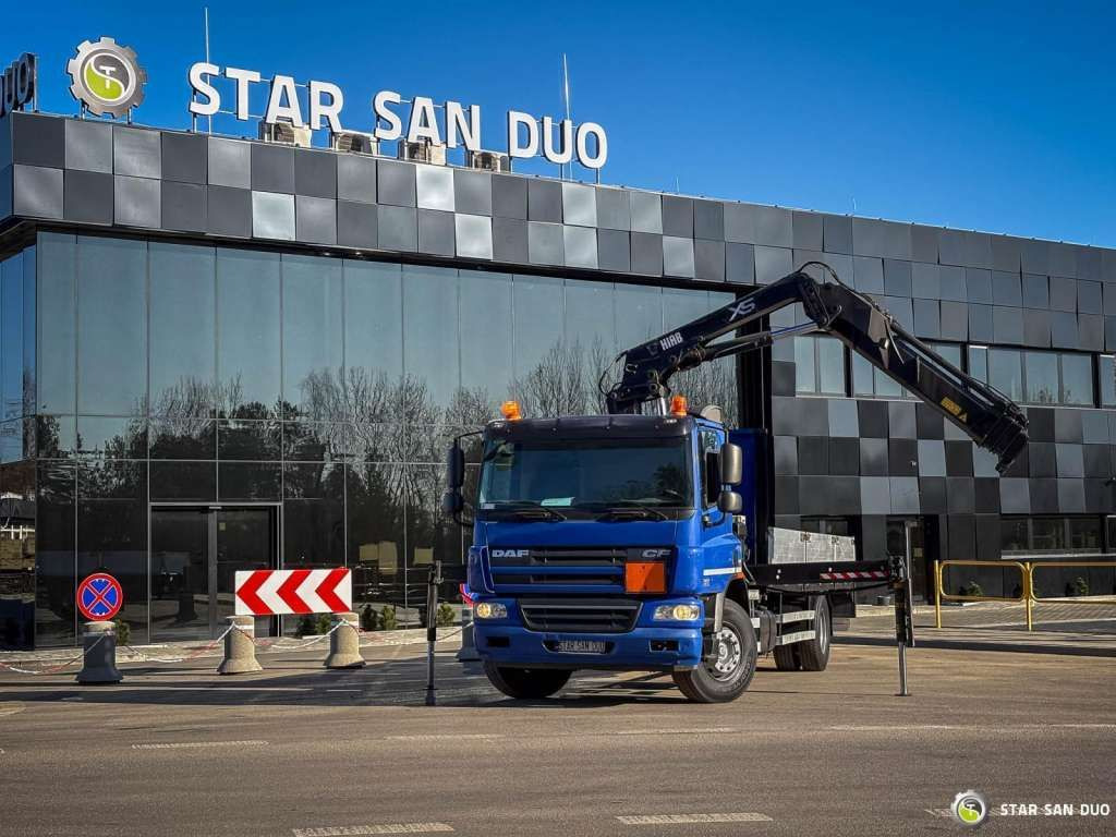 Truk derek baru DAF  CF 65 4x2 HIAB 144 E-3 HDS Crane Euro 5: gambar 12