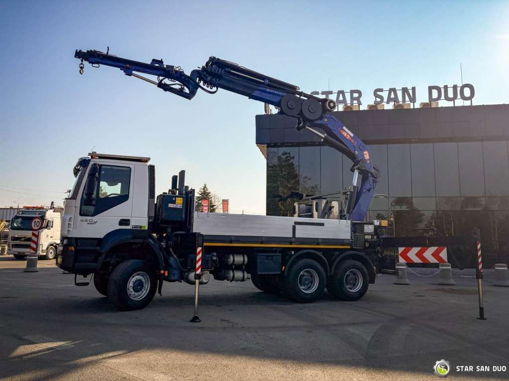 Iveco TRAKKER 450 6x6 PM41S FLY JIB Crane Kipper - Truk derek: gambar 5 Iveco TRAKKER 450 6x6 PM41S FLY JIB Crane Kipper - Truk derek: gambar 5