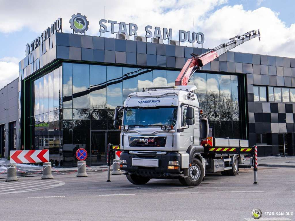 MAN TGA 18.350 4x4 Fassi F235 Crane Kran - Truk derek: gambar 1 MAN TGA 18.350 4x4 Fassi F235 Crane Kran - Truk derek: gambar 1
