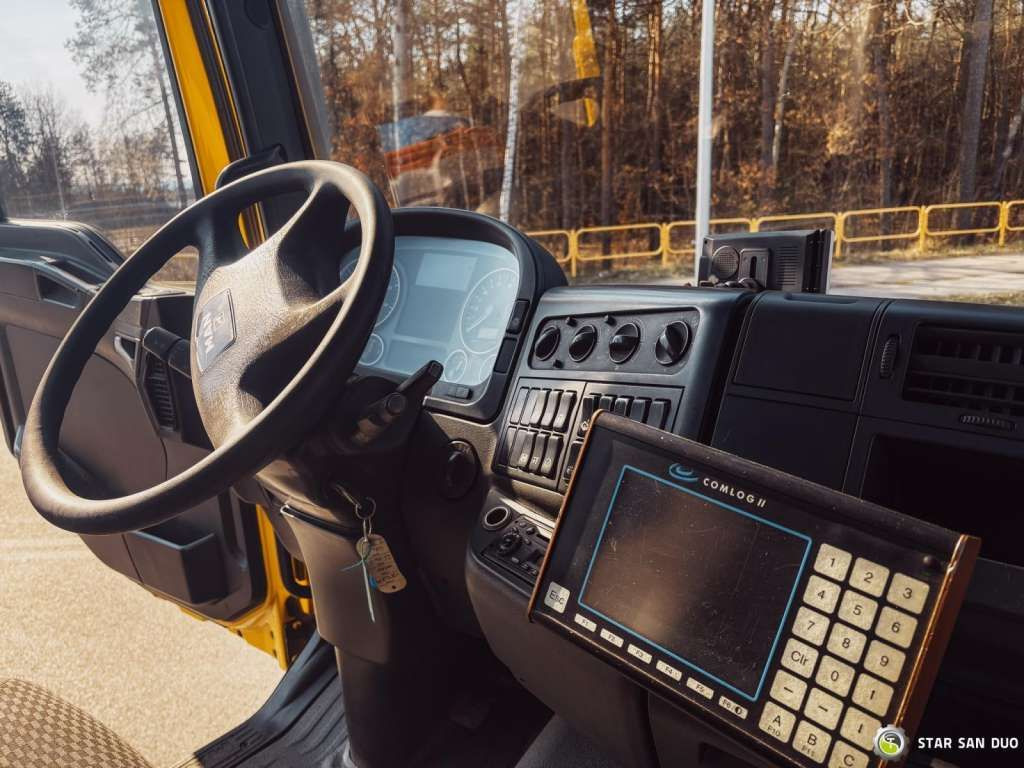 Truk derek MAN  TGA 18.440 6x2 FASSI F 210 A.24  Crane Rotator: gambar 15