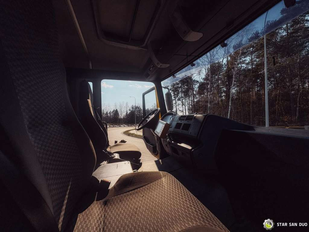 Truk derek MAN  TGA 18.440 6x2 FASSI F 210 A.24  Crane Rotator: gambar 17