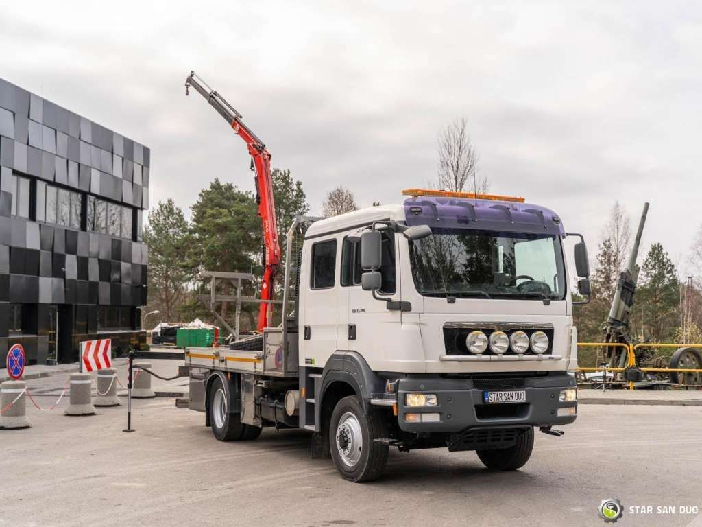 MAN TGM 13.290 4x4 FASSI F40B22 Crane Camper DOKA - Truk derek: gambar 5 MAN TGM 13.290 4x4 FASSI F40B22 Crane Camper DOKA - Truk derek: gambar 5