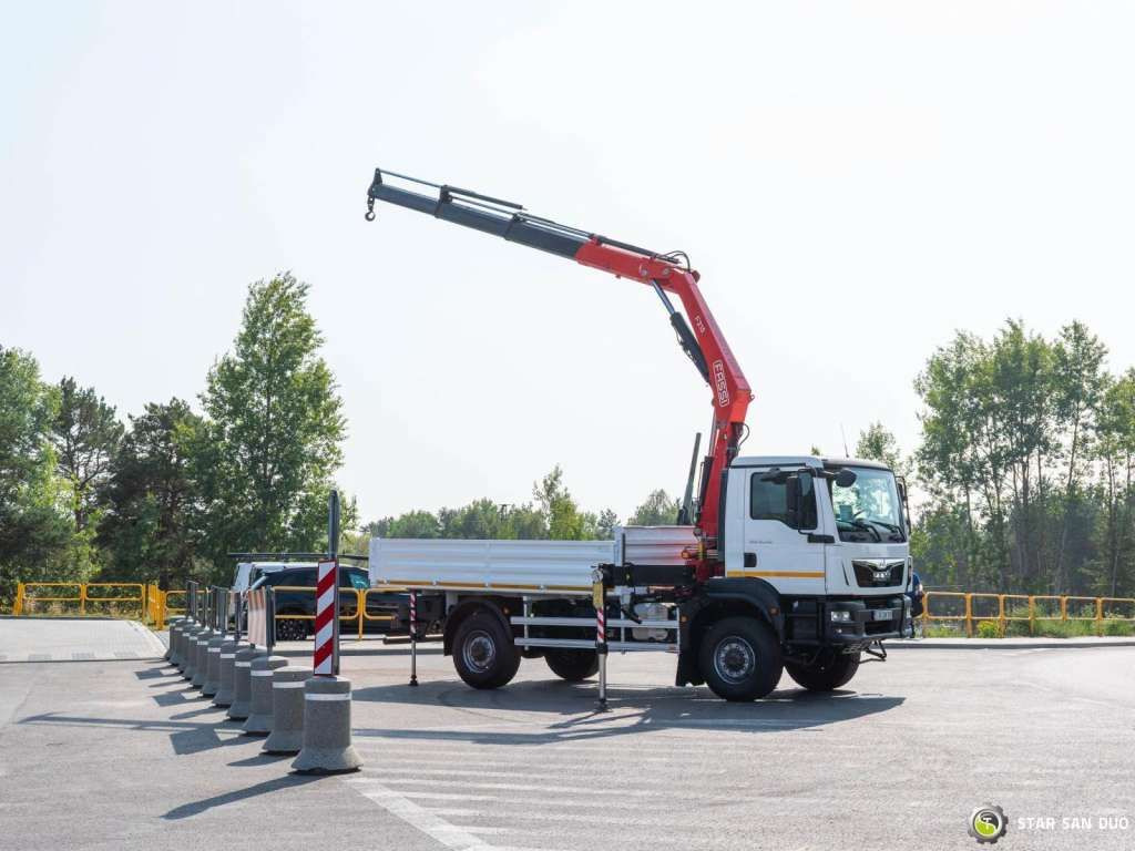 MAN TGM 18.250 4x4 Fassi F215A.0.23 Active HDS Cran - Truk derek: gambar 4 MAN TGM 18.250 4x4 Fassi F215A.0.23 Active HDS Cran - Truk derek: gambar 4