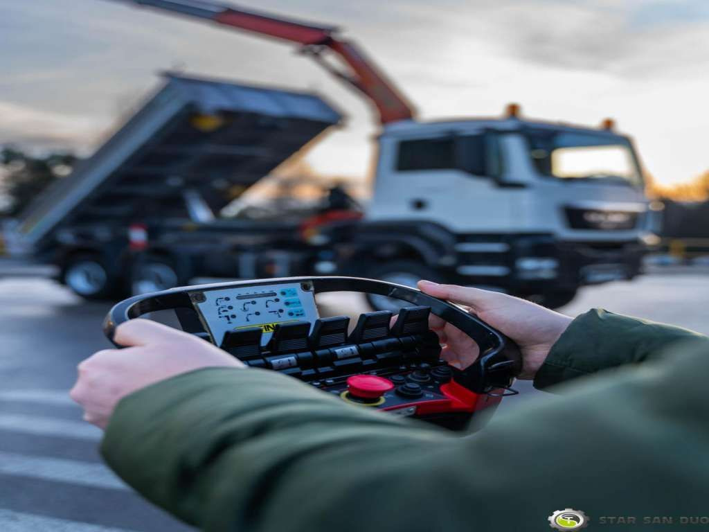 MAN TGS 26.360 6x6 PALFINGER PK 18001 EH Crane Kipe - Truk derek: gambar 5 MAN TGS 26.360 6x6 PALFINGER PK 18001 EH Crane Kipe - Truk derek: gambar 5