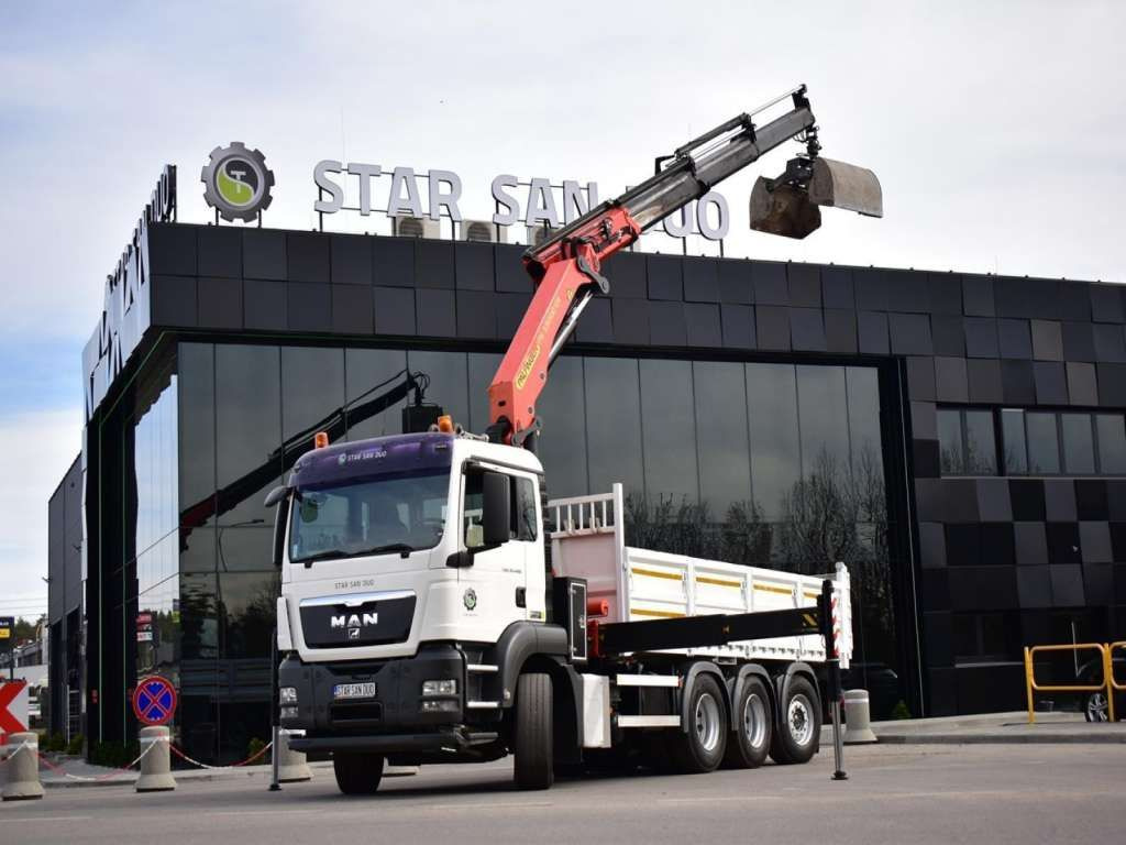 MAN TGS 35.400 8X4 PALFINGER PK 33002 CRANE KIPPER - Truk derek, Truk jungkit: gambar 5 MAN TGS 35.400 8X4 PALFINGER PK 33002 CRANE KIPPER - Truk derek, Truk jungkit: gambar 5