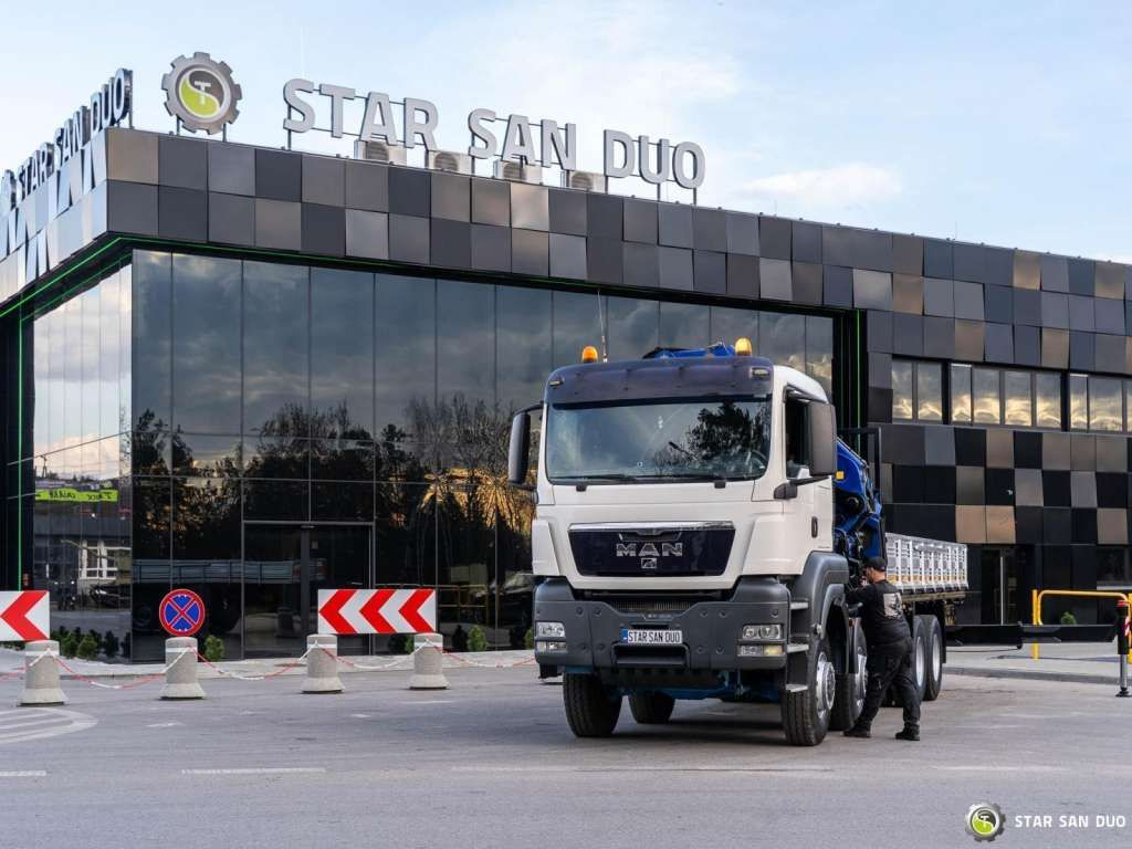 MAN TGS 41.480 8x8 PM 85SP HDS Crane - Truk derek: gambar 4 MAN TGS 41.480 8x8 PM 85SP HDS Crane - Truk derek: gambar 4