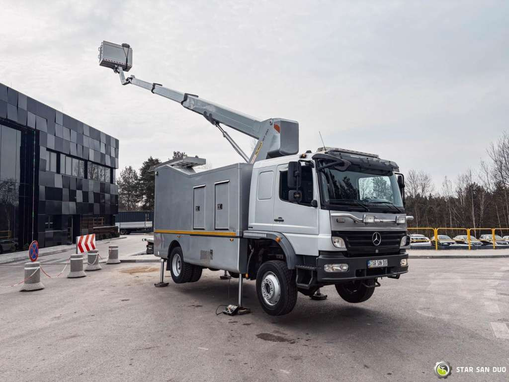Mercedes-Benz 1529 4x4 Atego Lift Palfinger Wumag WT 230 - Platform udara yang dipasang di truk: gambar 5 Mercedes-Benz 1529 4x4 Atego Lift Palfinger Wumag WT 230 - Platform udara yang dipasang di truk: gambar 5