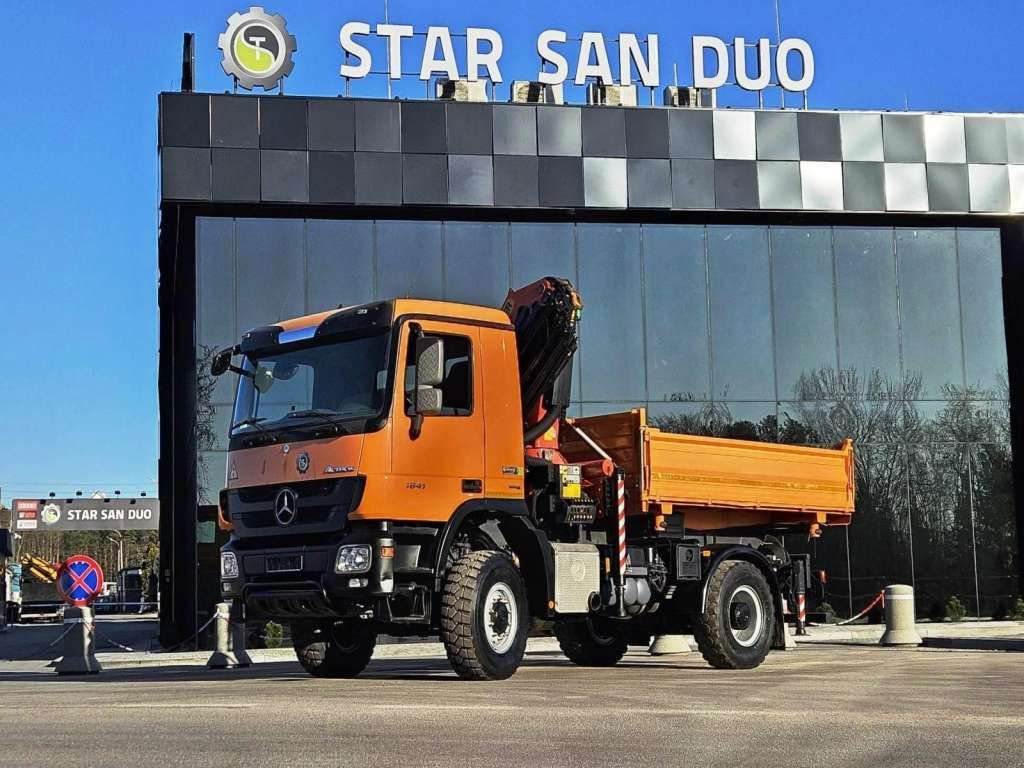 Mercedes-Benz ACTROS 1841 4x4 PALFINGER PK 22002 CRANE KIPER - Truk jungkit, Truk derek: gambar 3 Mercedes-Benz ACTROS 1841 4x4 PALFINGER PK 22002 CRANE KIPER - Truk jungkit, Truk derek: gambar 3