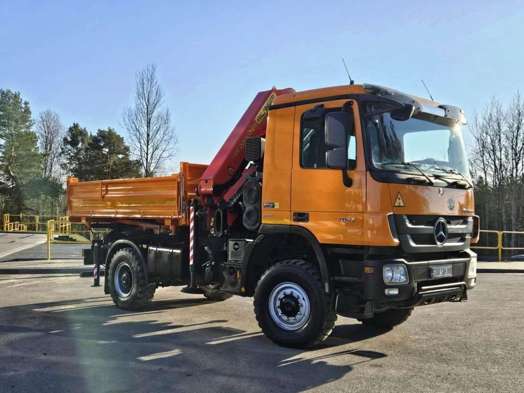 Mercedes-Benz ACTROS 1841 4x4 PALFINGER PK 22002 CRANE KIPER - Truk jungkit, Truk derek: gambar 4 Mercedes-Benz ACTROS 1841 4x4 PALFINGER PK 22002 CRANE KIPER - Truk jungkit, Truk derek: gambar 4