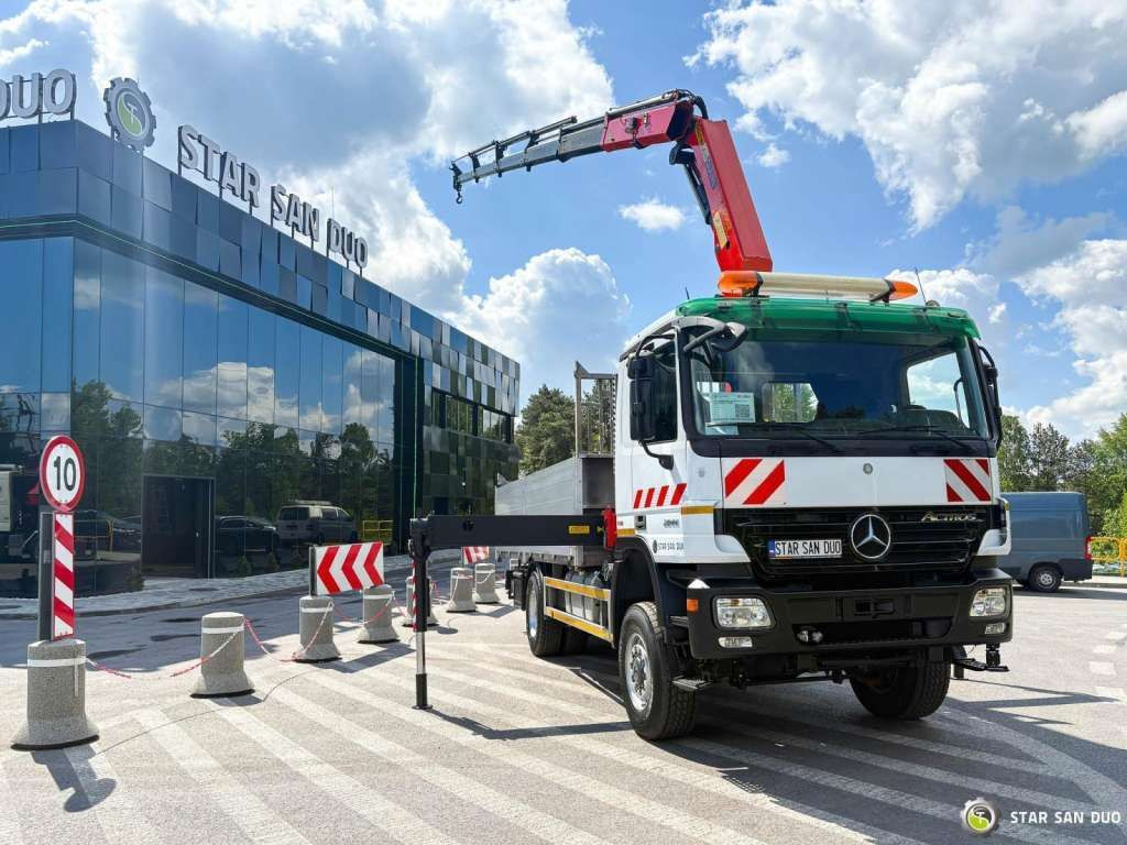 Mercedes-Benz ACTROS 2044A 4x4 Palfinger PK 20002 hds Crane - Truk derek: gambar 2 Mercedes-Benz ACTROS 2044A 4x4 Palfinger PK 20002 hds Crane - Truk derek: gambar 2