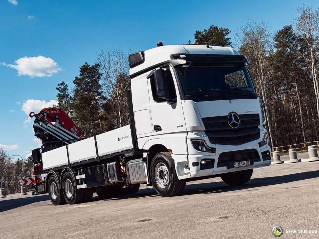 Mercedes-Benz ACTROS 3351 NEW 6x4 Fassi F485 Crane - Truk derek: gambar 2 Mercedes-Benz ACTROS 3351 NEW 6x4 Fassi F485 Crane - Truk derek: gambar 2