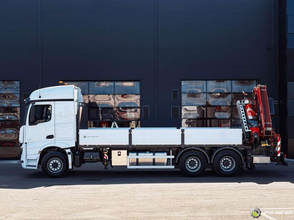 Mercedes-Benz ACTROS 3351 NEW 6x4 Fassi F485 Crane - Truk derek: gambar 3 Mercedes-Benz ACTROS 3351 NEW 6x4 Fassi F485 Crane - Truk derek: gambar 3
