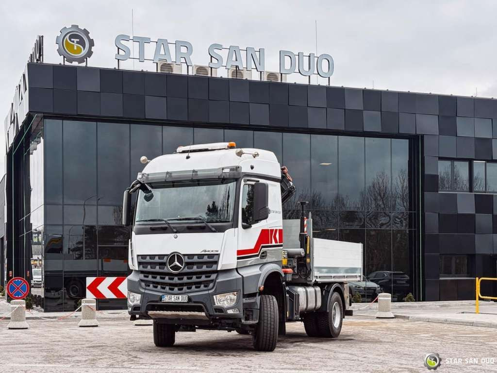 Mercedes-Benz AROCS 1851 4x4 PALFINGER PK 20002 Crane Kran - Truk derek: gambar 2 Mercedes-Benz AROCS 1851 4x4 PALFINGER PK 20002 Crane Kran - Truk derek: gambar 2